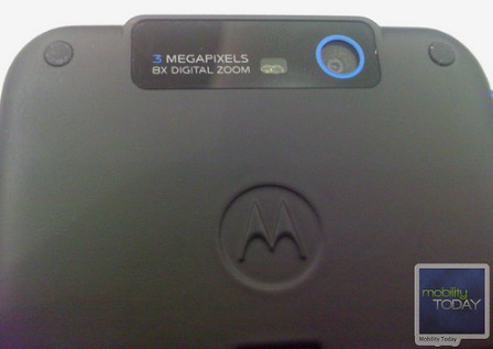 Real live foto's van Motorola Q11 duiken op