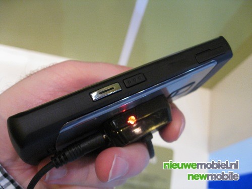 Eerste live foto's van Samsung's nieuwe i7110