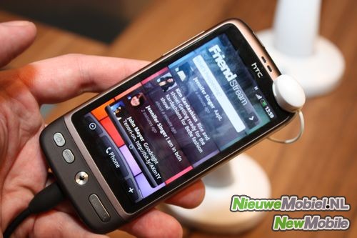 HTC Desire with Friend Stream