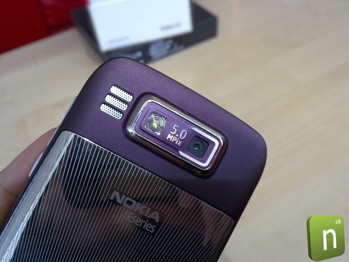 Nokia E72 purple