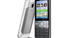 Nokia onthult sociale en communicatieve C5 telefoon